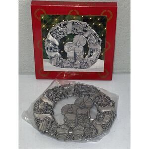 Peace on Earth Christmas Wreath Trivet Home for the Holidays Pewter Vintage 1995